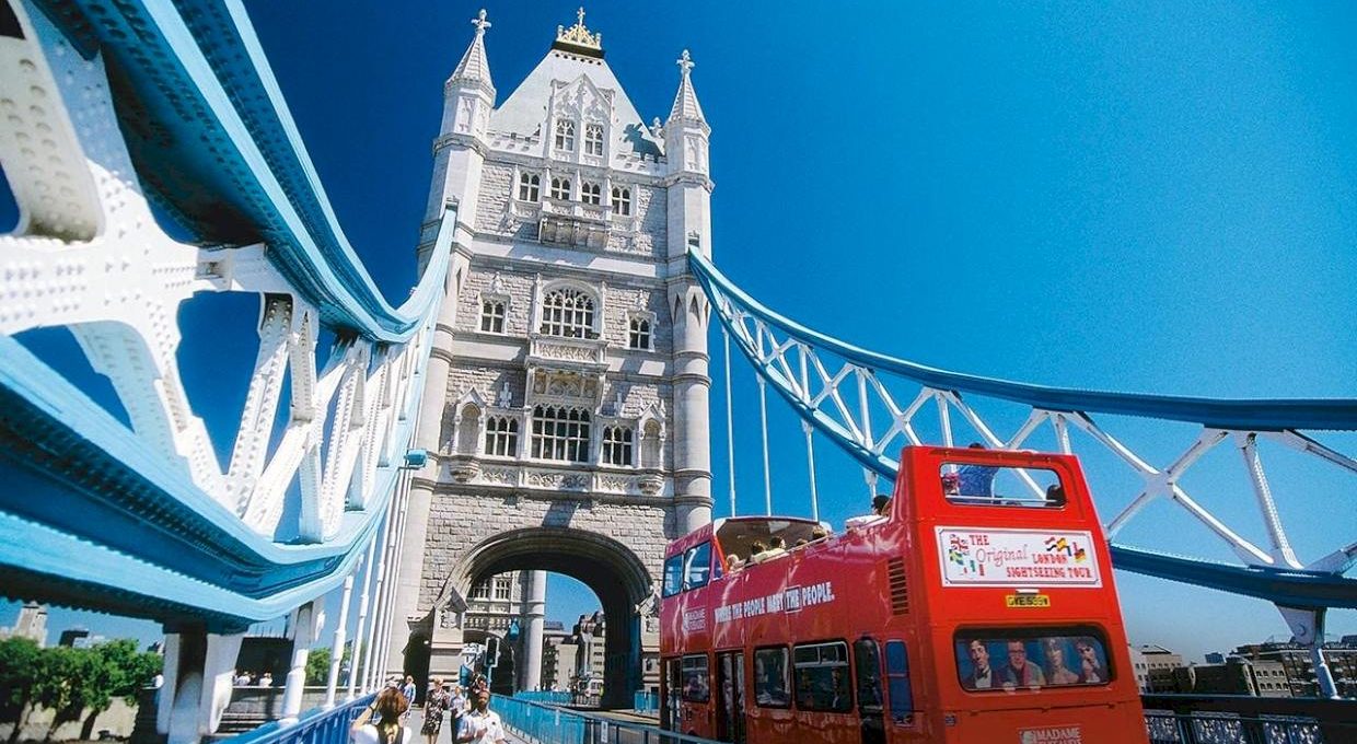 large-1542892866-erwachsene-london-05-web