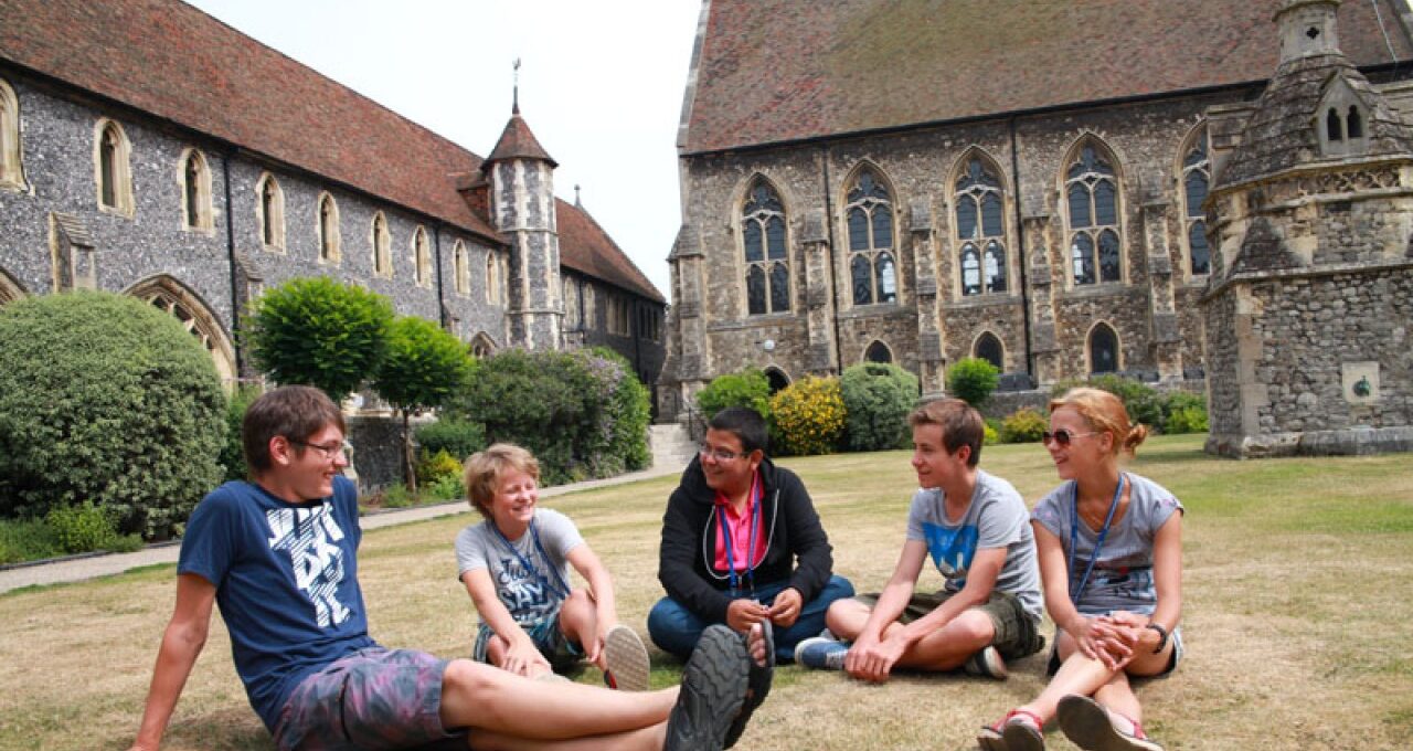 large-1574950080-s39-canterbury-rechtsgross