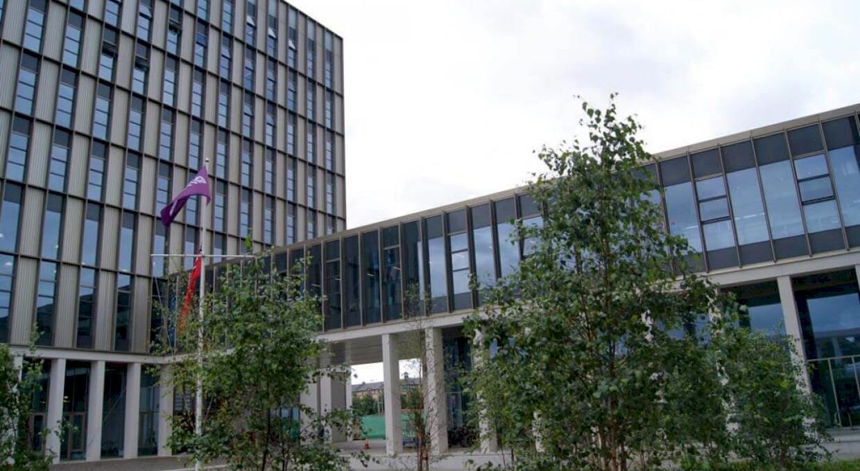large-st-andrews-college-glasgow-2